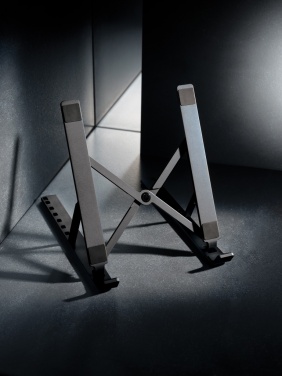 Logotrade Werbeartikel das Foto: Terra universeller Laptop-/Tablet-Ständer aus RCS Aluminium