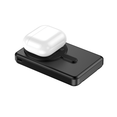 Logotrade Geschäftsgeschenke das Foto: Urban Vitamin Delano 5-in-1 10.000mAh 20W PD magn. Powerbank