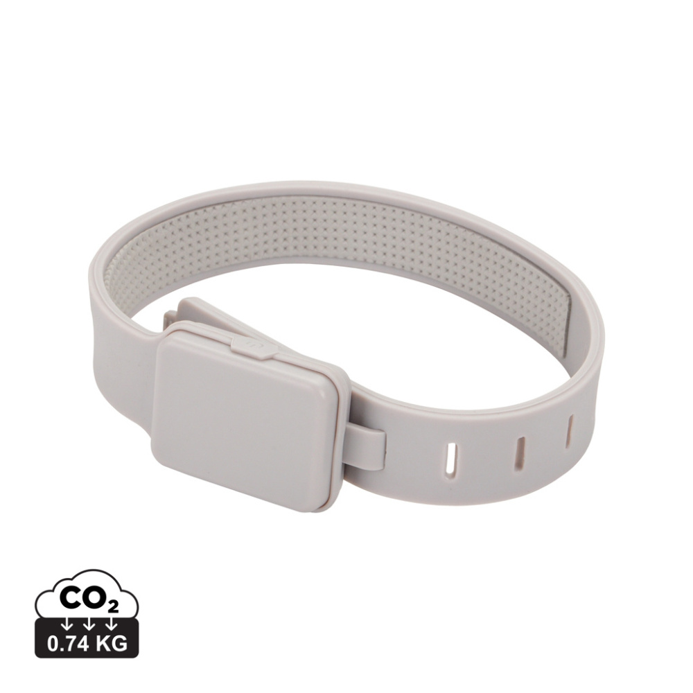 Logotrade Werbegeschenke das Foto: Lumi Sprint wiederaufladbares LED Lauflicht aus RCS rec. ABS