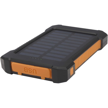 Logotrade werbemittel das Foto: Altair 10 W 5000 mAh robuste Solar Powerbank aus recyceltem Kunststoff mit integrierter Taschenlampe