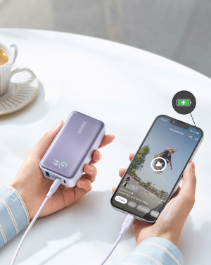 Logotrade Firmengeschenke das Foto: Anker Powerbank PowerCore 10.000mAh, 30W