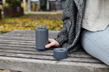 Logotrade Werbegeschenke das Foto: Black+Blum Glas-Reisebecher 340ml