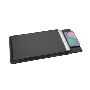 Logotrade corporate gift image of: Swiss Peak 15W magnetic charging laptop sleeve 14-15,6"