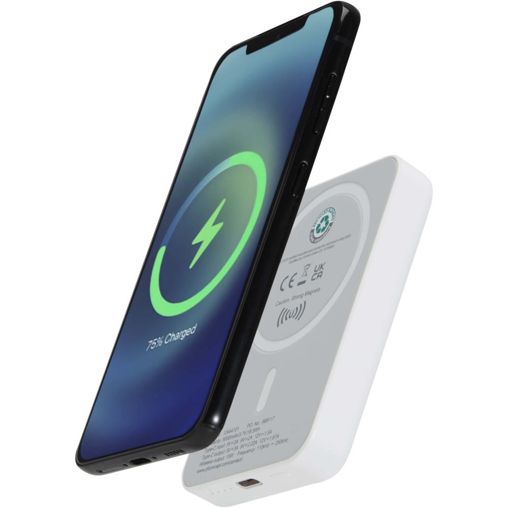 Logo trade promotional products image of: Acrab 5000 mAh 15W magnetic wireless power bank with 20W PD - made from recycled plastic