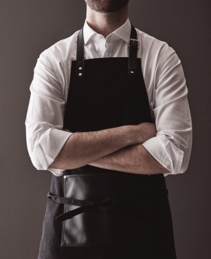 Logotrade reklaamkingituse foto: VINGA Casbas purjeriidest põll