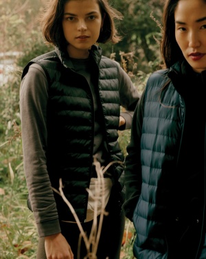 Logo trade firmakingid foto: Iqoniq Meru naiste taaskasutatud polüestrist vest