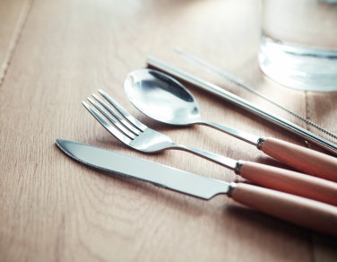 Logo trade ärikingid foto: Roostevabast terasest söögiriistade komplekt
