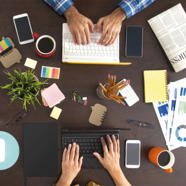 Logotrade meene foto: Sametiste kaantega A5 märkmik Kiel