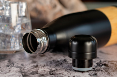 Logo trade firmakingi pilt: Roostevabast terasest pudel KOBE 750 ml