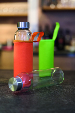 Logotrade meened pilt: Klaaspudel Klagenfurt roostevabast terasest korgiga 500 ml