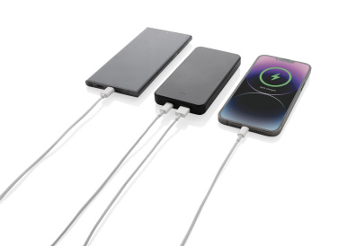 Logotrade firmakingitused pilt: Boostcore RCS taaskasutatud plastist akupank 10 000 mAh USB C