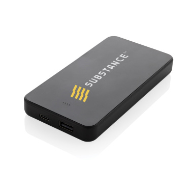 Logo trade reklaamtooted foto: Boostcore RCS taaskasutatud plastist akupank 10 000 mAh USB C