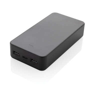 Logotrade firmakingituse foto: Boostcore RCS taaskasutatud plastist akupank 20 000 mAh USB C