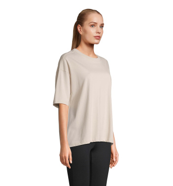 Logotrade reklaamkingitused pilt: BOXY WOMEN OVERSIZE T-SÄRK
