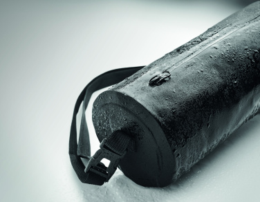 Logo trade reklaamkingituse pilt: 300D RPET-ist veekindel kott BRENNA