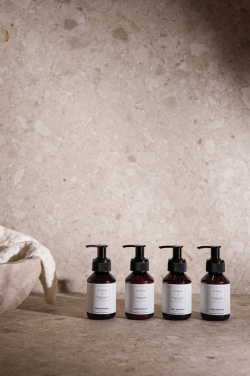 Logotrade reklaamkingitused pilt: VINGA x TGL keha- ja kätehoolduskomplekt