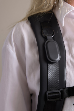 Logo trade firmakingid foto: VINGA Baltimore RCS võtmehoidja Finder Dual-iga