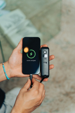 Logo trade mainoslahja kuva: Urban Vitamin Eureka RCS 65 W hybridilaturi ja virtapankki