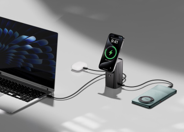 Logotrade reklaminės dovanos nuotrauka: Urban Vitamin Sunnyvale 100W 15.000mAh magnetinė išorinė baterija