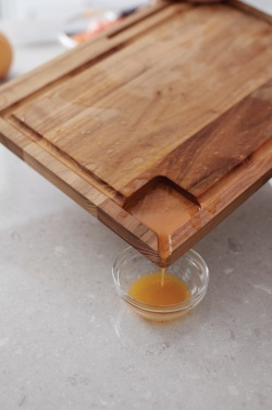 Logotrade ziemassvētku dāvanas foto: VINGA Buscot Utility griešanas dēlis