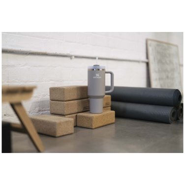Logotrade biznesa dāvanas foto: Stanley Quencher H2.0 1200 ml trauks