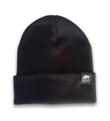 Корпоративный подарок — зимняя шапка с логотипом