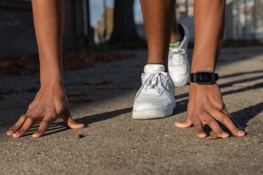 Лого трейд pекламные подарки фото: Часы активности RCS из переработанного ТПУ с экраном 1,47'' и пульсометром