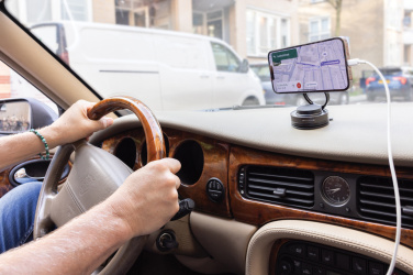 Лого трейд pекламные продукты фото: Универсальный держатель для телефона Terra 360 RCS из переработанного пластика