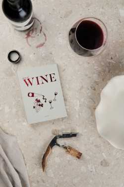 Logotrade reklamprodukter bild: VINGA Story of wine