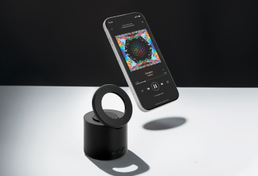 Logotrade presentreklam bild: Magpulse RCS återvunnen plast 3W högtalare med magnetisk hål