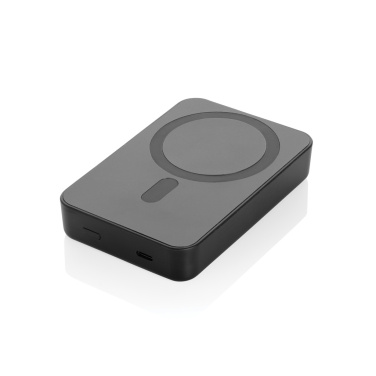 Logotrade profilprodukter bild: Amporia RCS plast 10 000 mAh magnetisk powerbank
