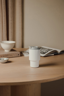 Logotrade kampanjprodukter bild: VINGA Nagano RCS to-go-mug 350 ML