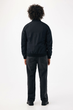 Logotrade kampanjprodukter bild: IQONQ Odin jacka i återvunnen polyester - urban stil